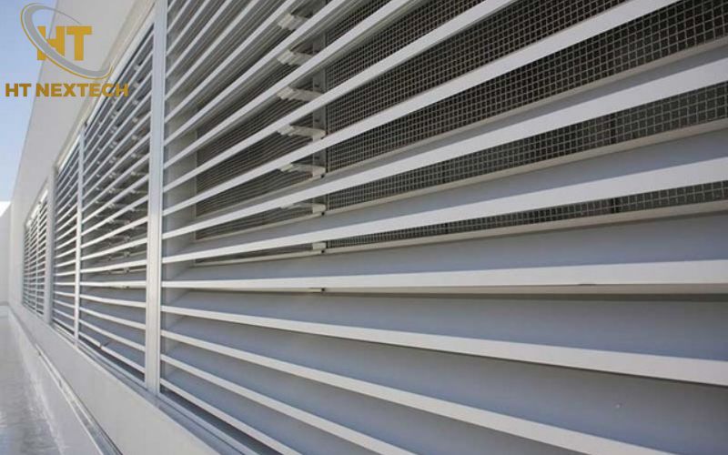 Cửa chớp tôn mạ màu