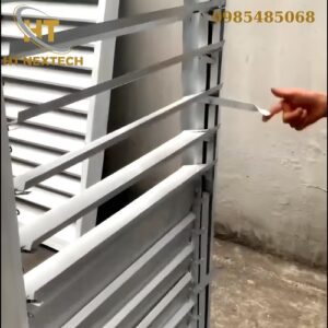 Cửa chớp tôn lật