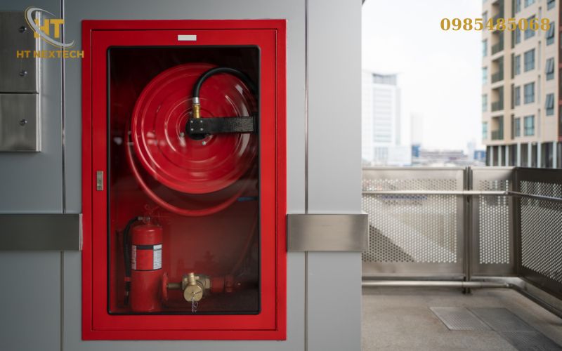 Lắp đặt vỏ tủ PCCC