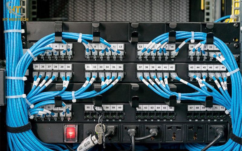 Bố trí tủ rack hợp lý, thuận tiện 