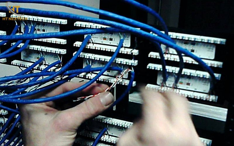 Quản lý cáp là phần dễ bị xem nhẹ nhưng lại ảnh hưởng trực tiếp đến hiệu quả vận hành và bảo trì