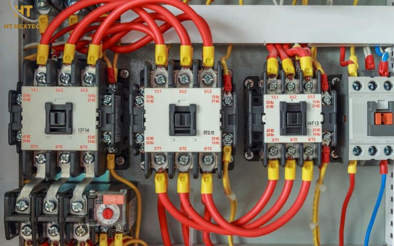 Ứng dụng của tủ điều khiển điện trong thực tế