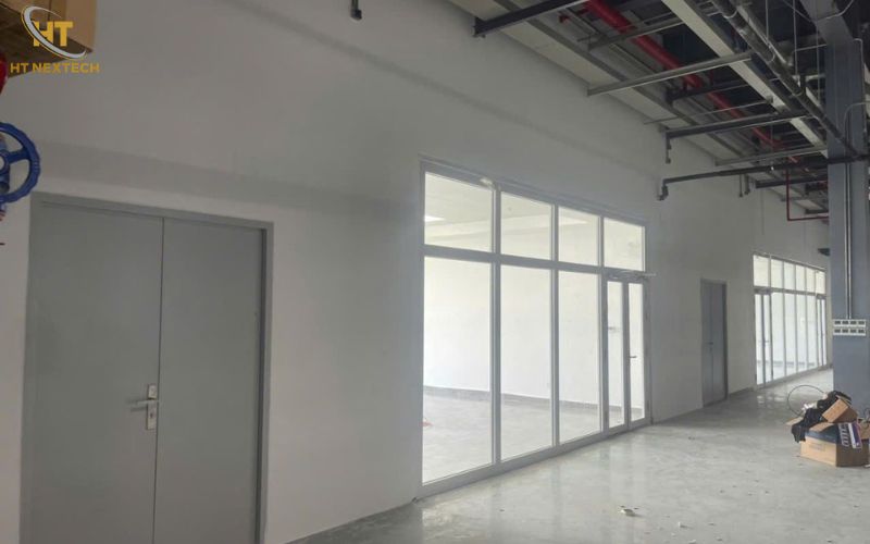 Lắp đặt cửa thép chống cháy cho tòa nhà