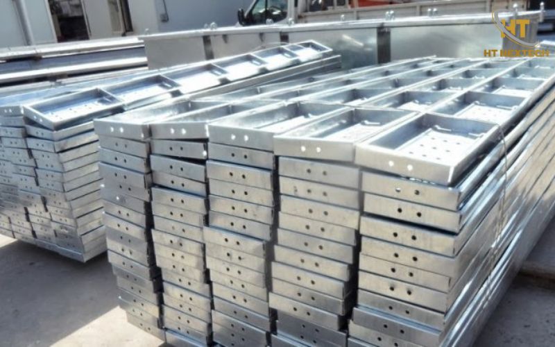 Sàn lưới bảo trì pin mặt trời